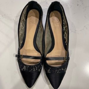 Tory Burch Satin Lace Flats 8M